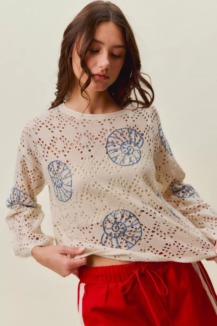 Seashell motif openwork knit long sleeve top