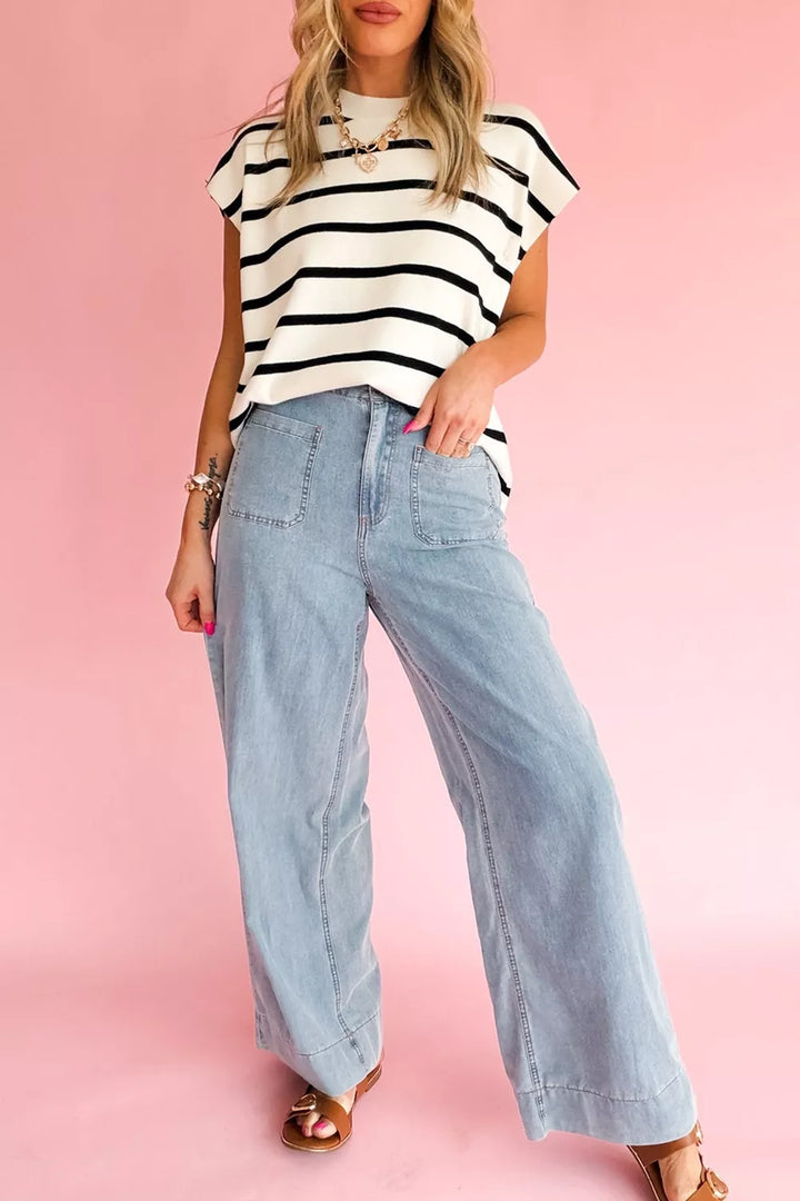 High-rise wide leg jeans with patch pockets - Light Blue