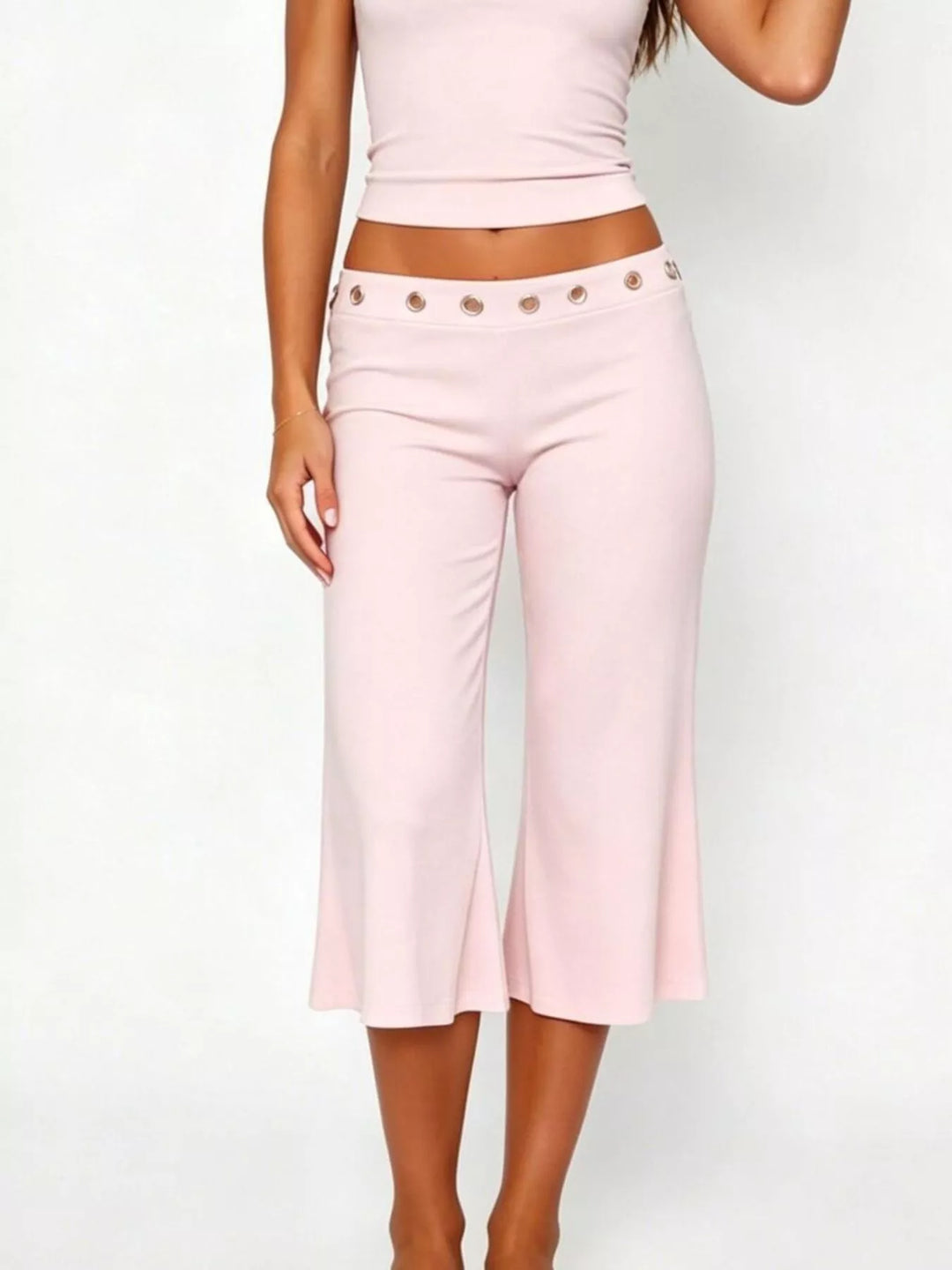 Mid-rise wide-leg capri pants with gold-button waistband