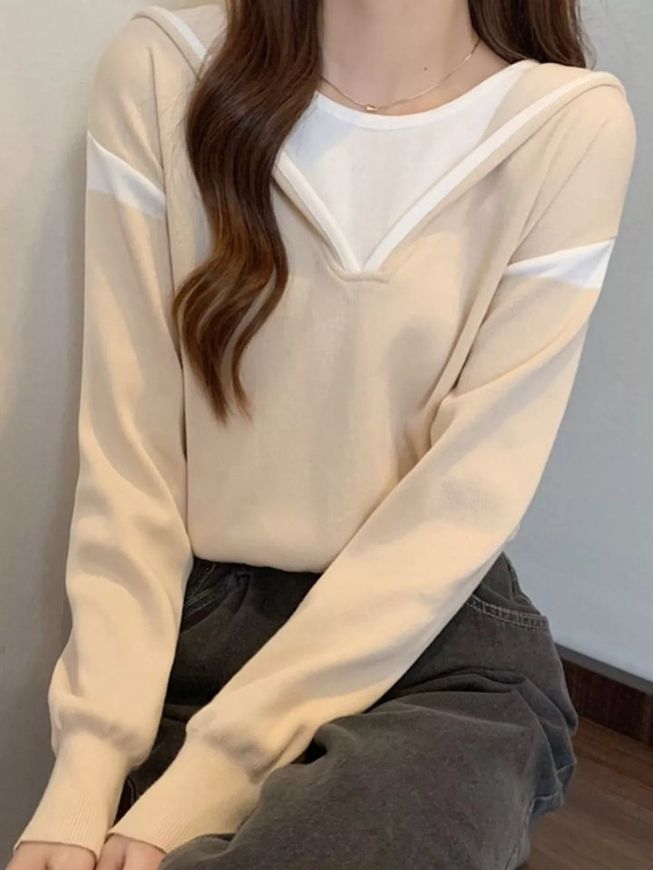 Contrast trim hooded pullover sweater with striped sleeves
