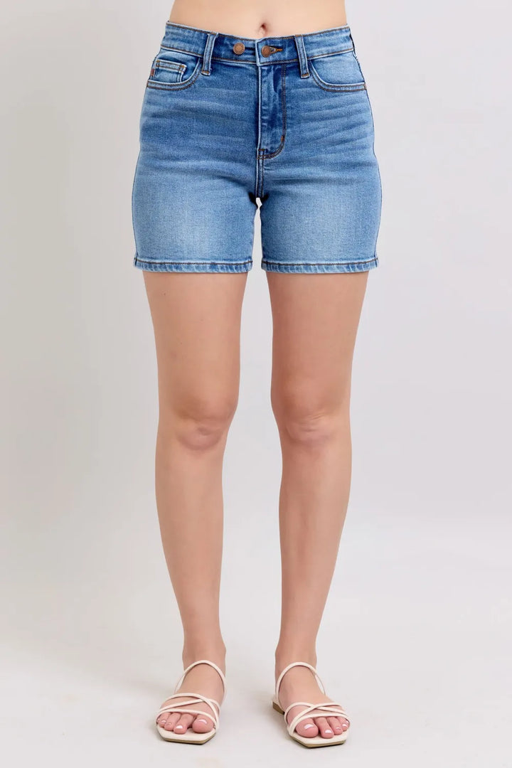 High-rise two-button denim shorts with 5-pocket style