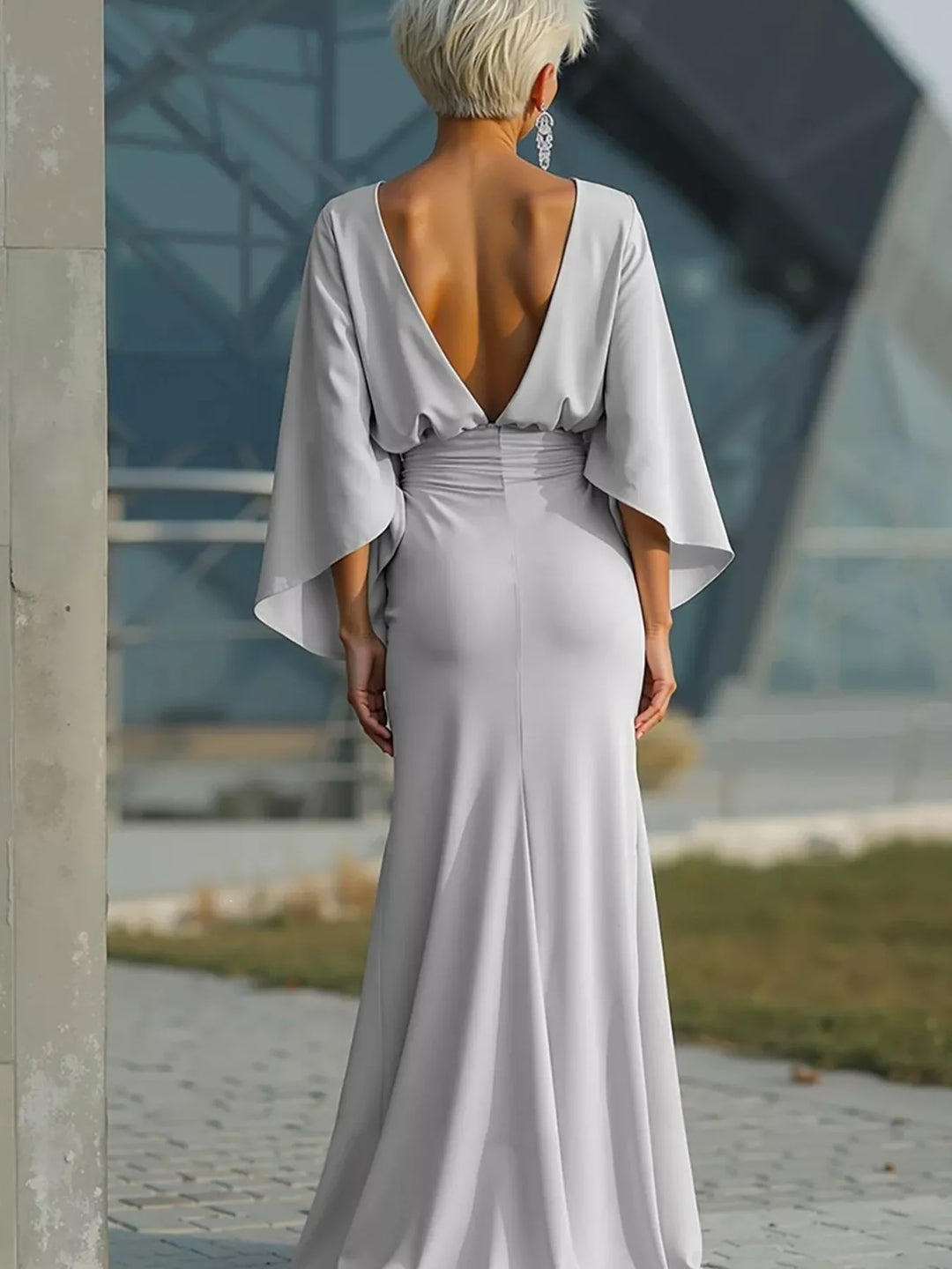 Batwing sleeve maxi dress with ruched waist and pockets