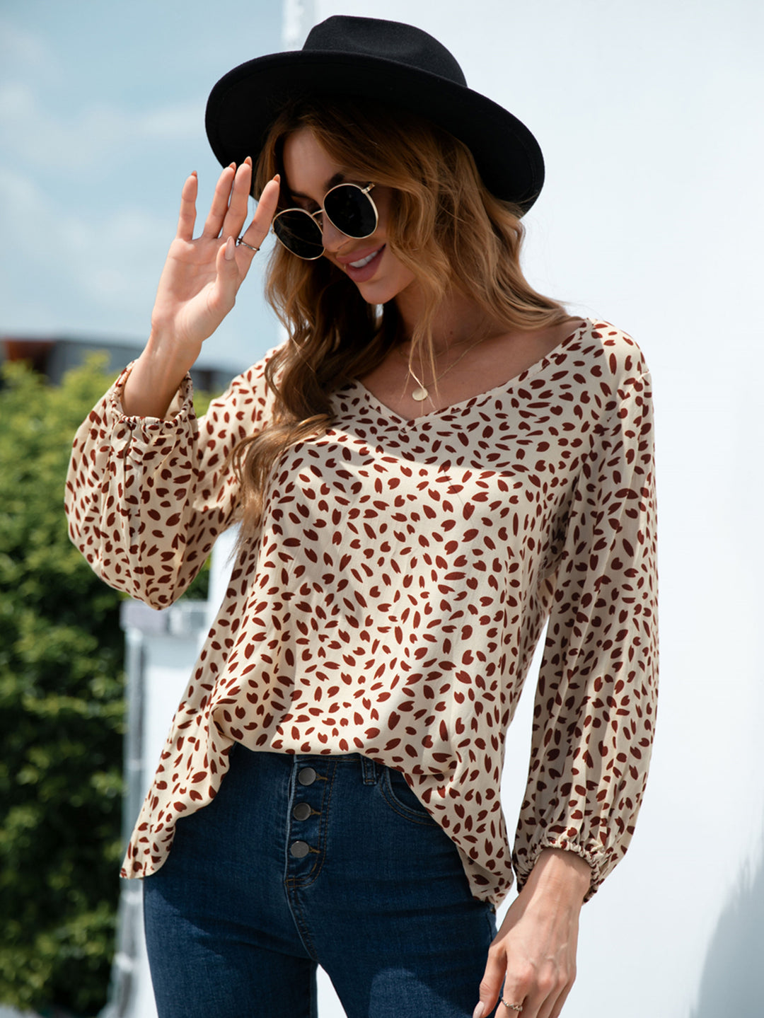 Speckled print balloon sleeve V-neck blouse