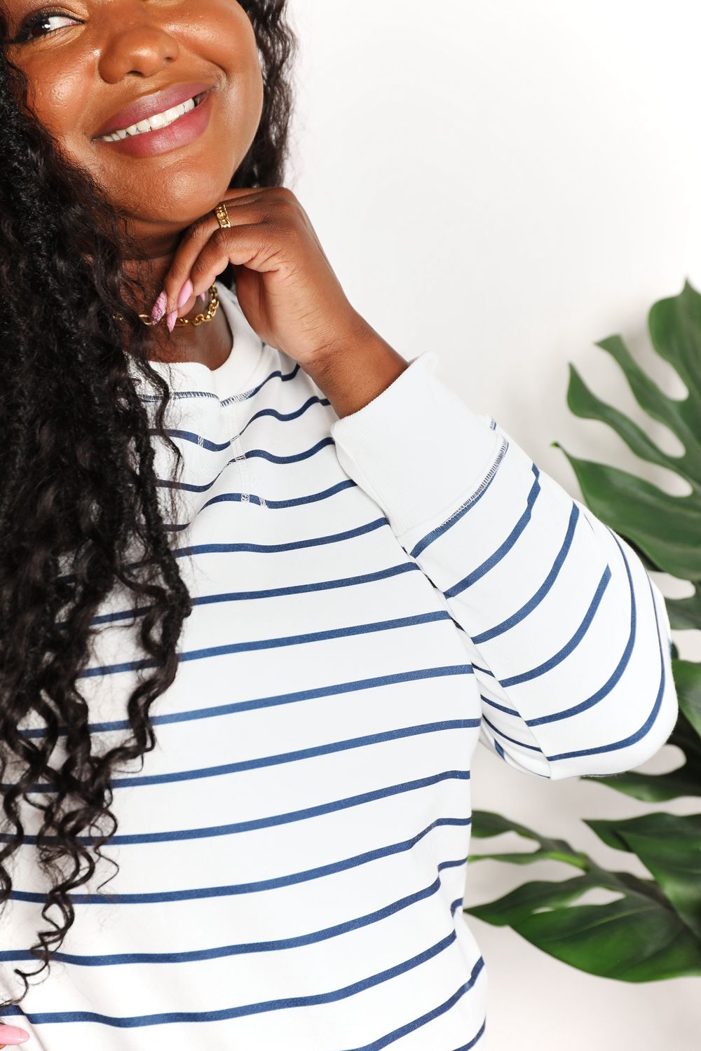 Striped long sleeve round neck pullover top