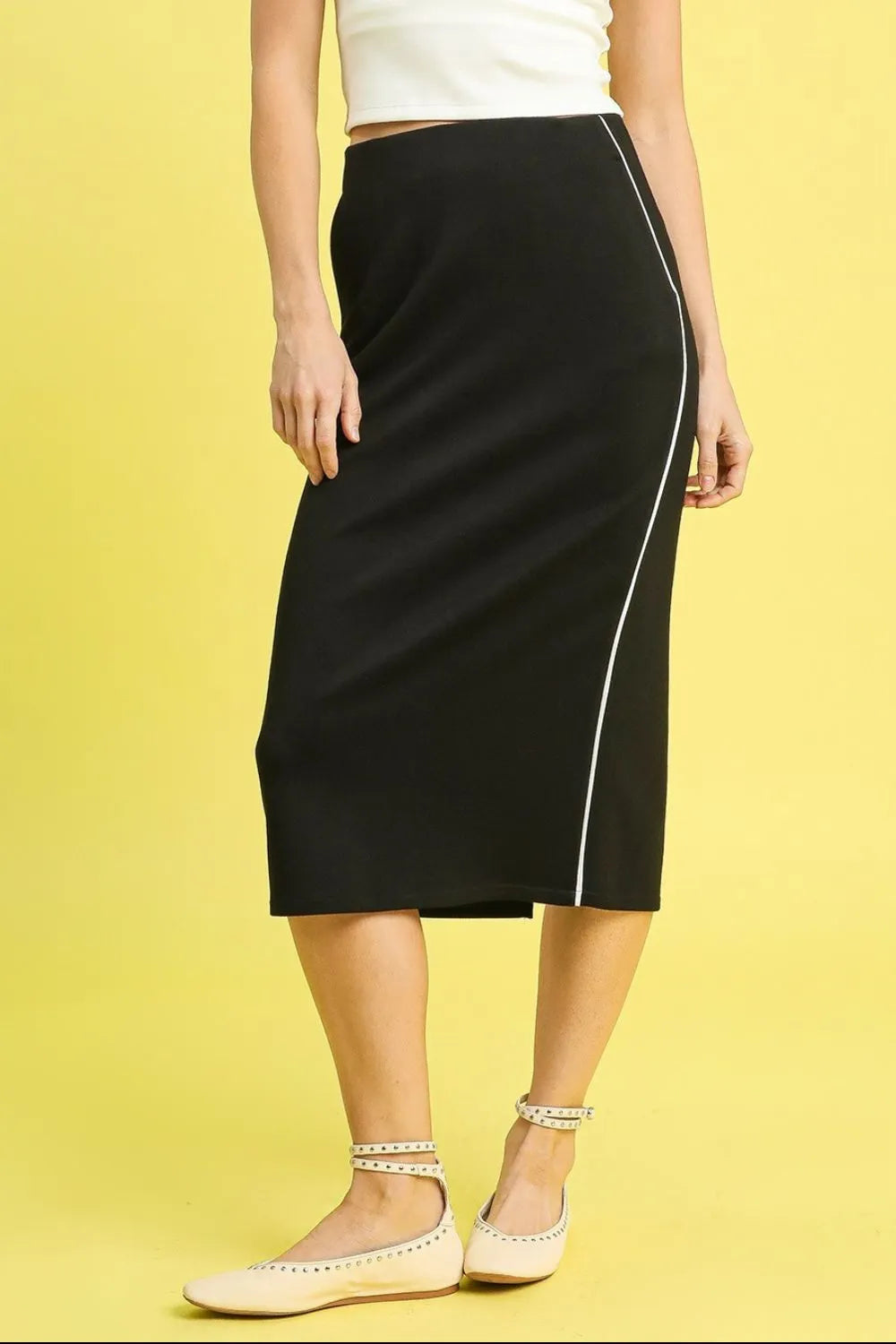 High-rise midi pencil skirt with contrast piping