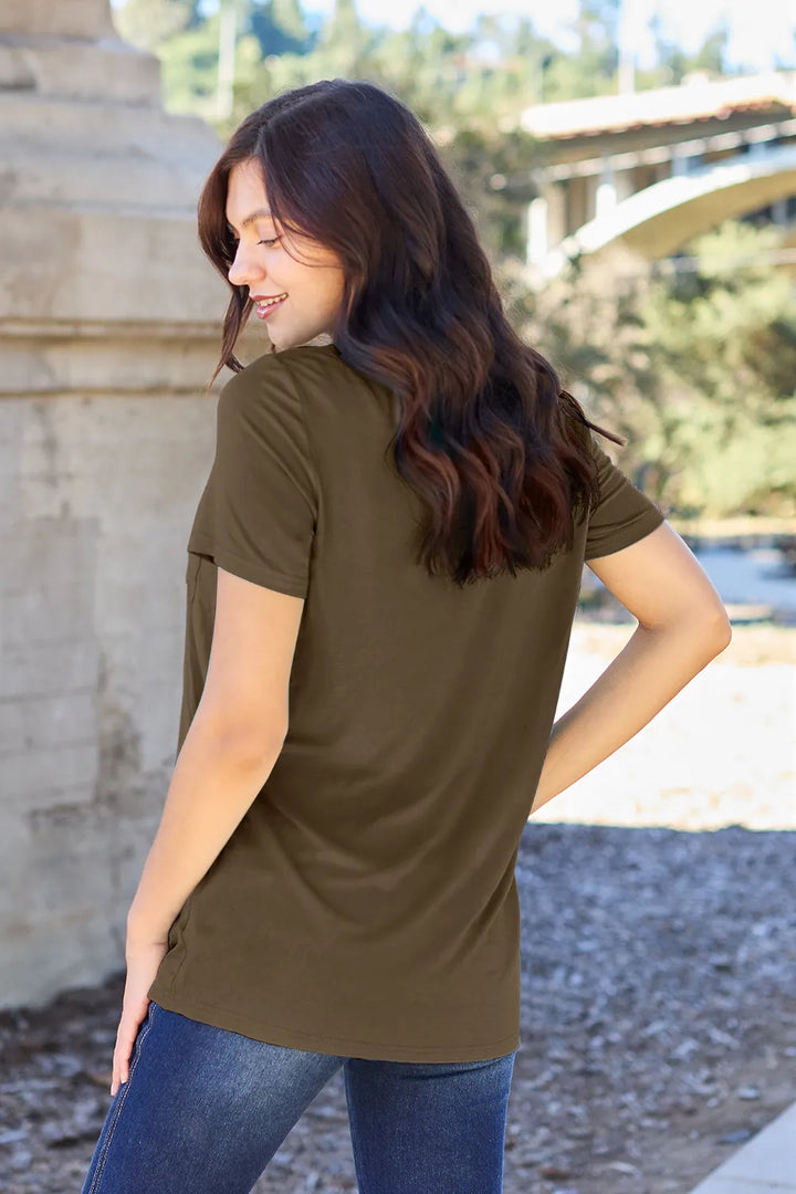 V-neck short sleeve pocket tee with relaxed drape