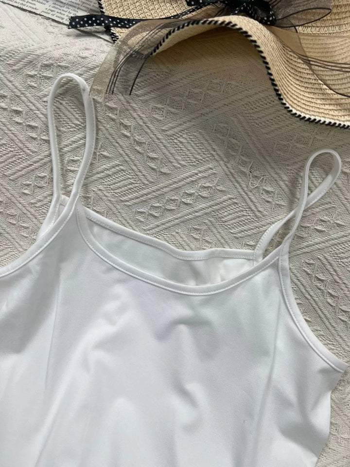 Fitted spaghetti strap scoop neck cropped cami