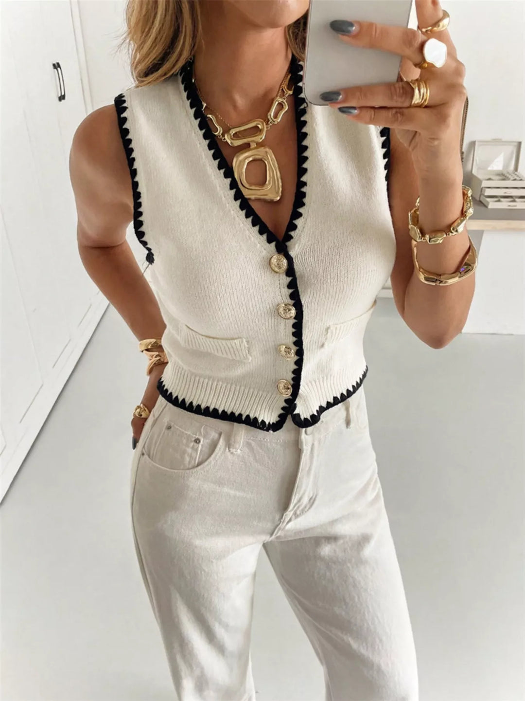 Contrast crochet-trim button-up sweater vest