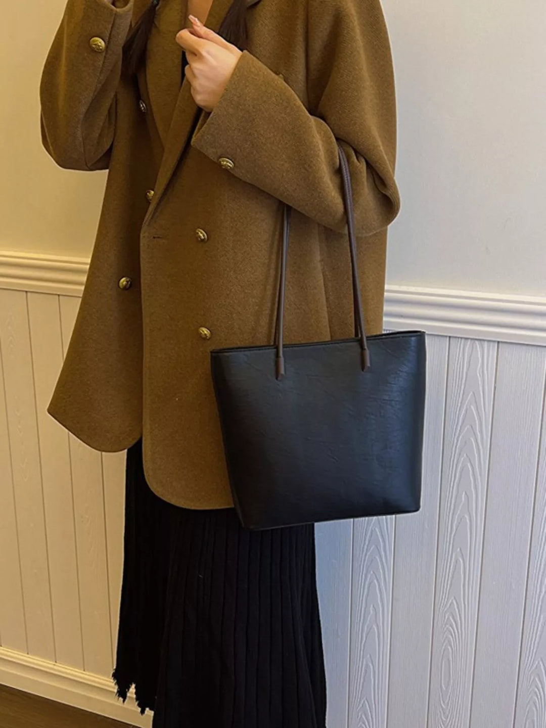 Faux leather shoulder tote bag with slim contrast straps