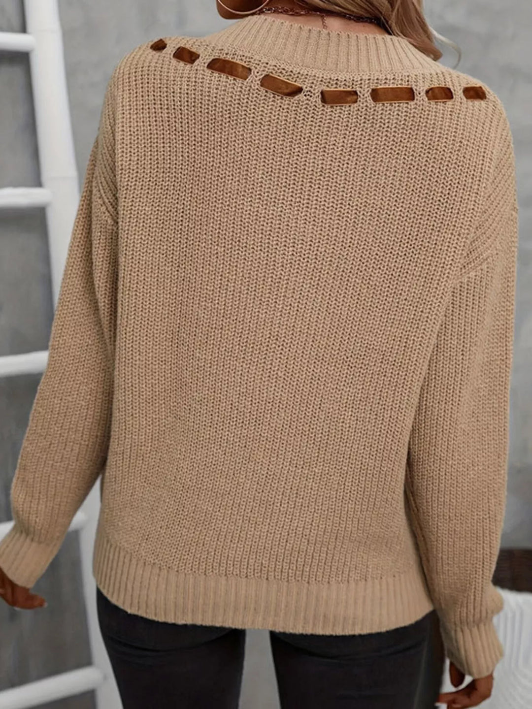Ribbon tie V-neck ribbed knit pullover sweater
