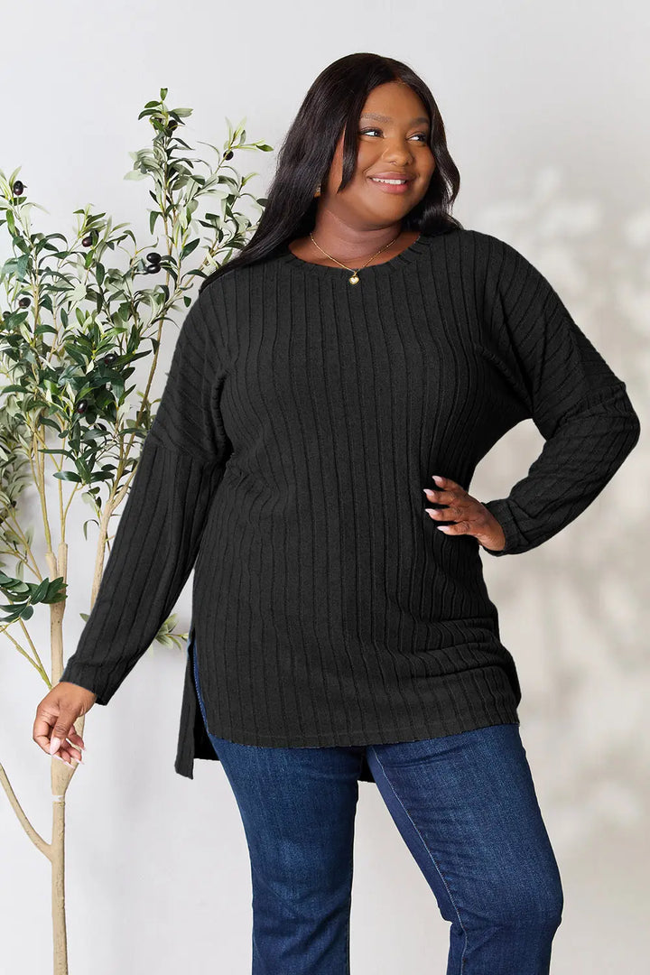 Black Ribbed knit long sleeve tunic top with side slits