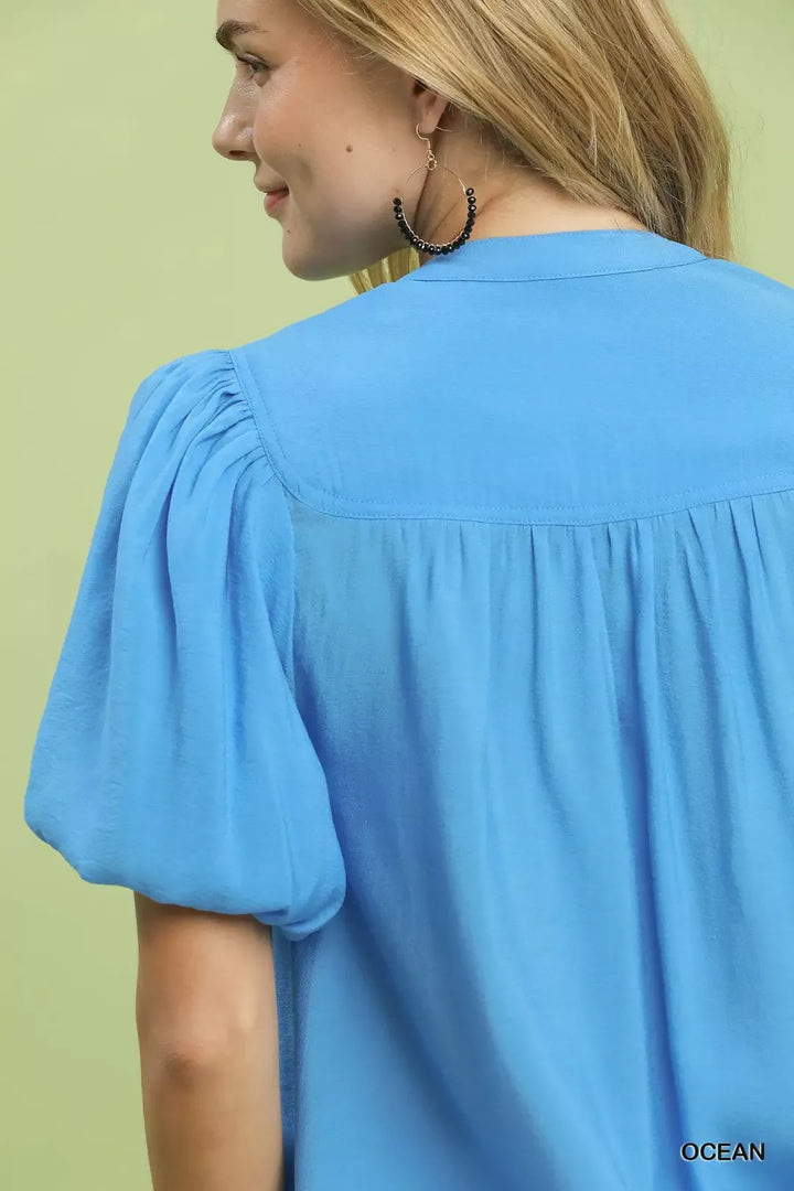 Button-down puff sleeve blouse with band collar