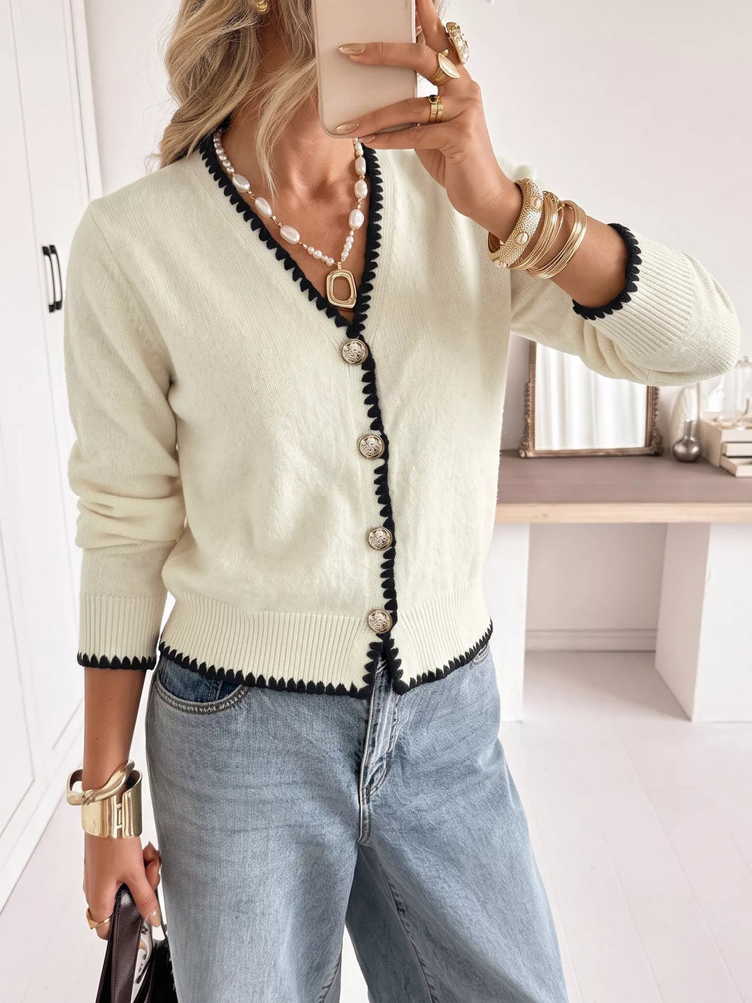 Beige Contrast whipstitch trim V-neck button-front knit cardigan