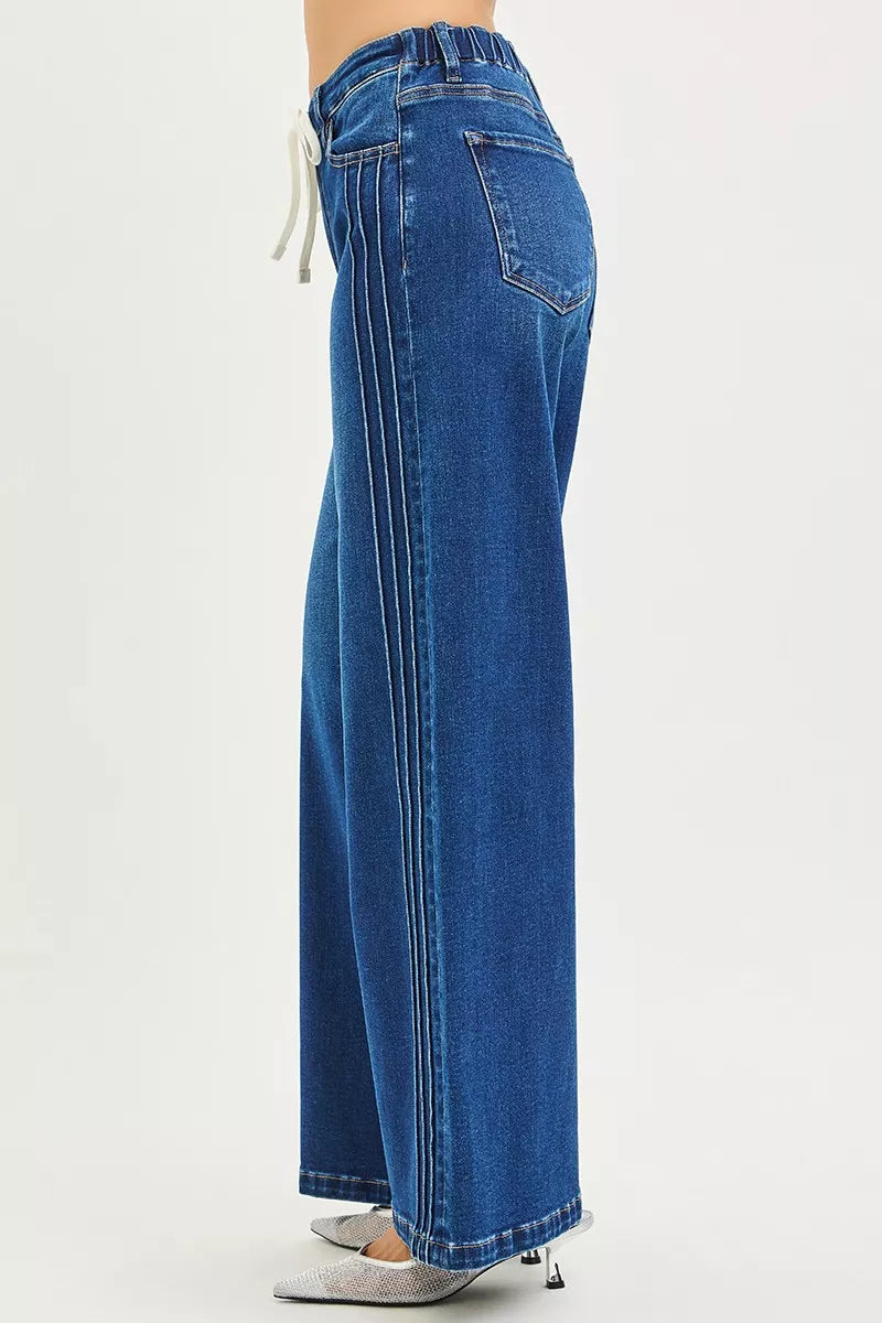 Mid-rise wide-leg pintuck jeans with drawstring