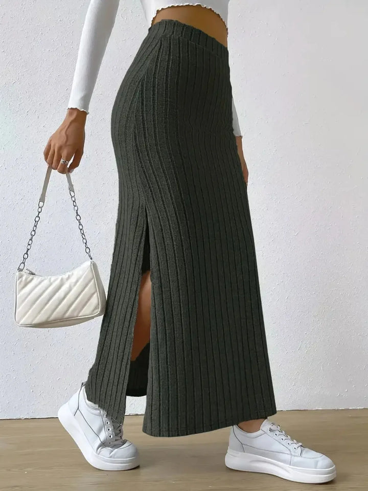 Ribbed knit high-waist maxi skirt with front slit