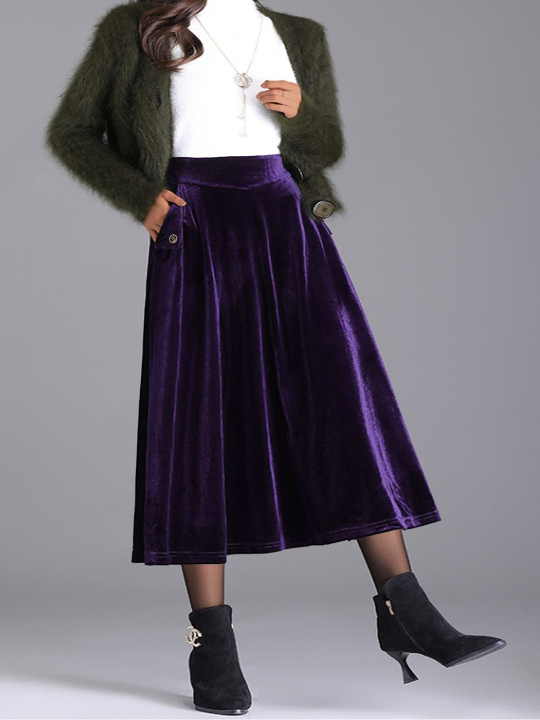 Plus size velvet A-line midi skirt with side pocket