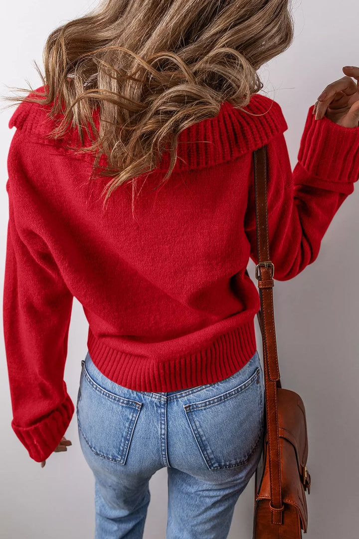 Collared V-neck pullover sweater with ribbed hem