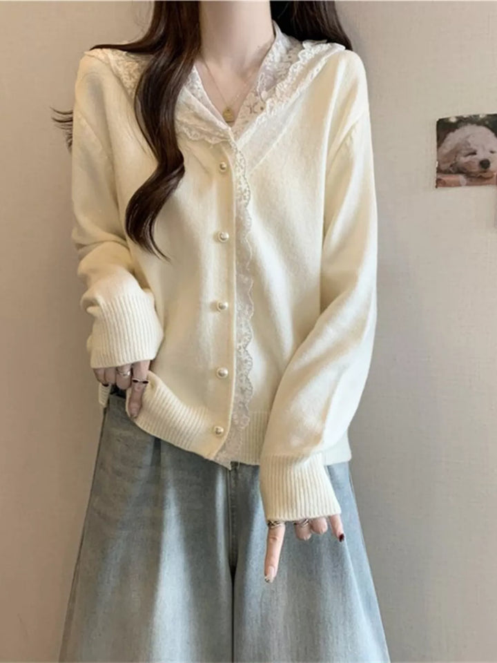 Lace collar knit cardigan with pearl buttons