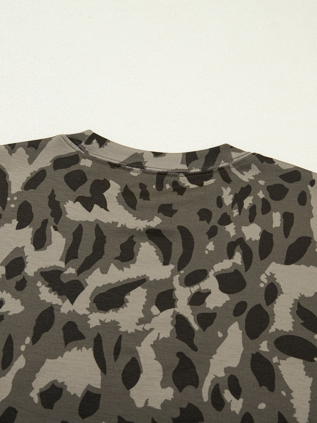 Leopard print mock neck fitted short sleeve tee