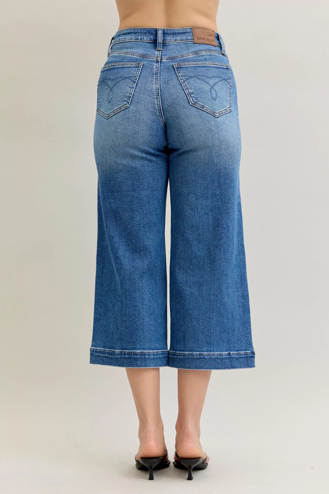 Judy Blue mid-rise crop wide-leg jeans with cuffed hem