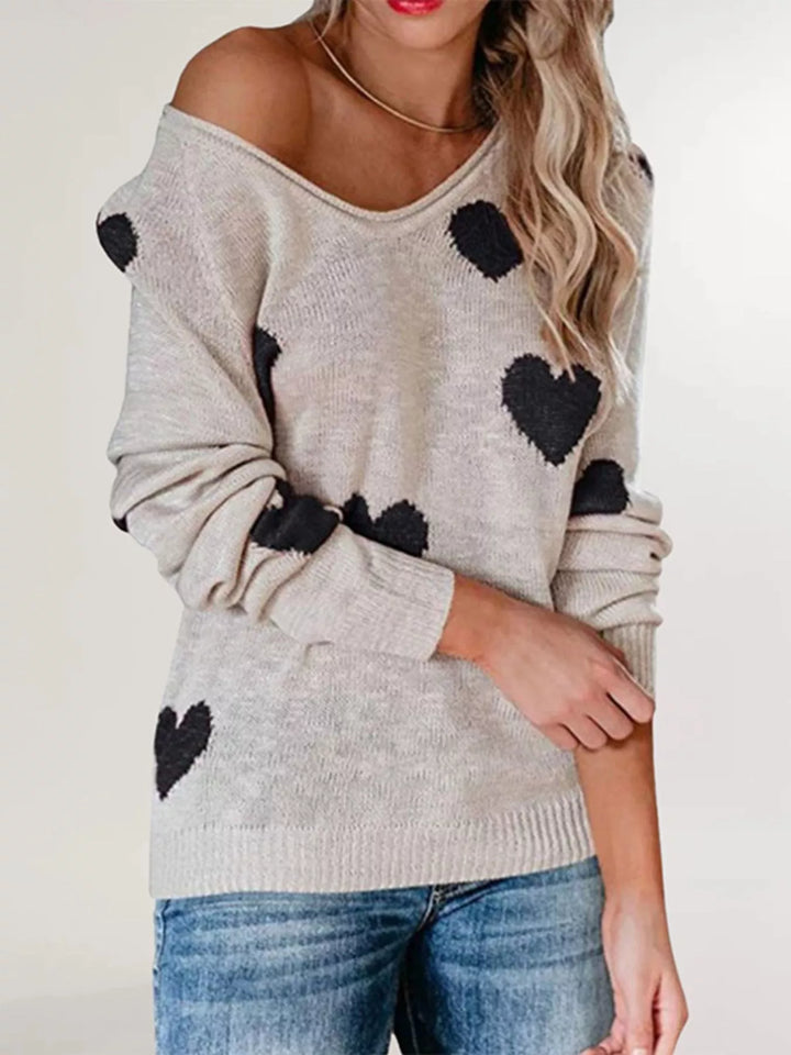 White And Black Heart pattern knit pullover sweater with V-neck