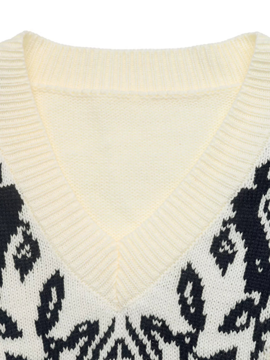 Floral jacquard V-neck dropped shoulder sweater