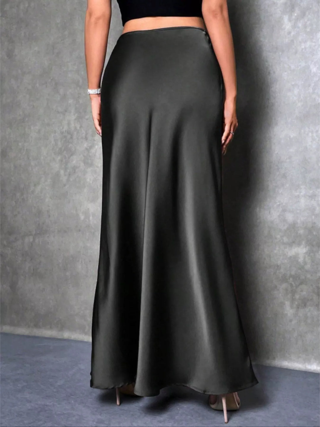 High-waist satin maxi skirt with bow waist trim