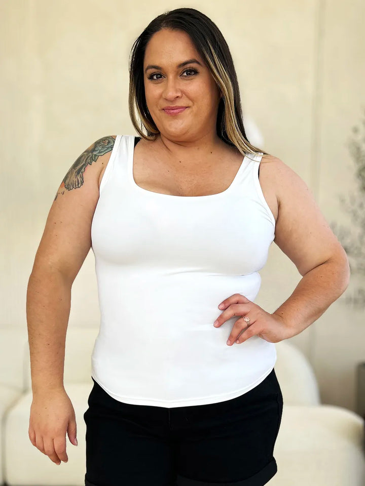 Square neck wide-strap tank top with stretch