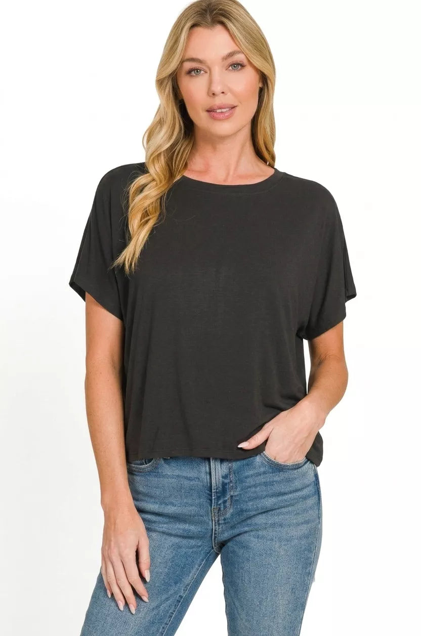 Relaxed cropped crew neck short sleeve tee