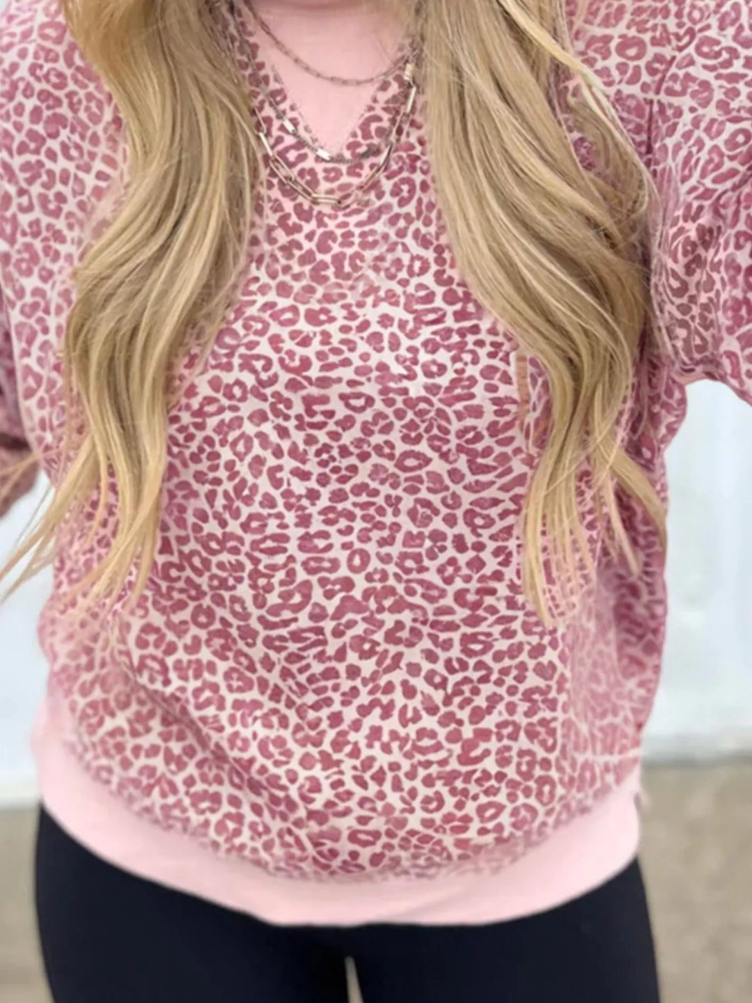 Dusty Pink Leopard print relaxed sweatshirt with ribbed crew neck