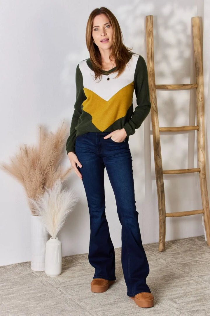 Color block chevron knit V-neck top with long sleeves