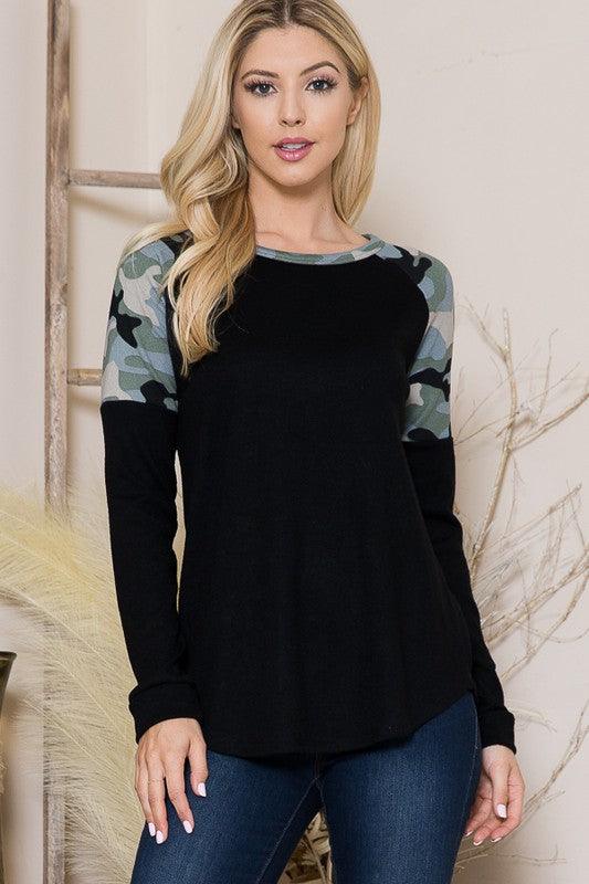 Camouflage Print Contrast Knit Top - Azoroh