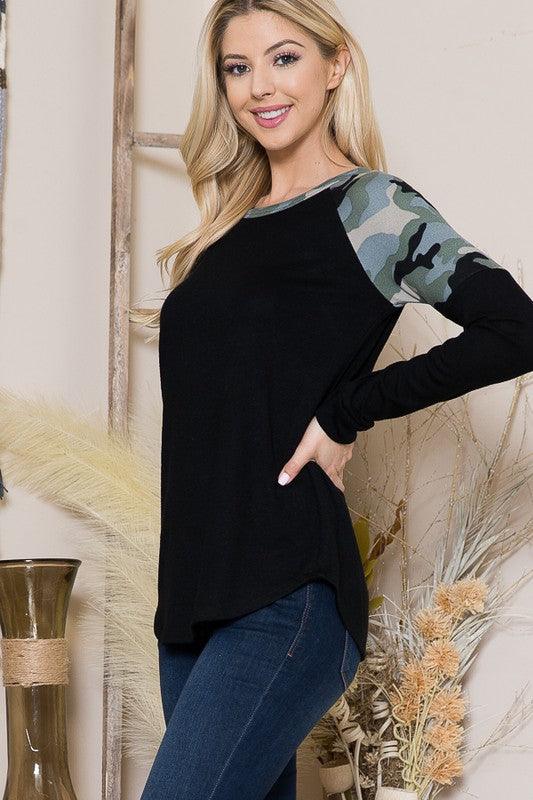 Camouflage Print Contrast Knit Top - Azoroh