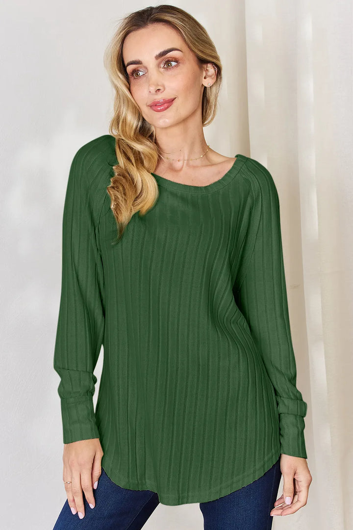 Green Ribbed knit round neck long sleeve top with side slits