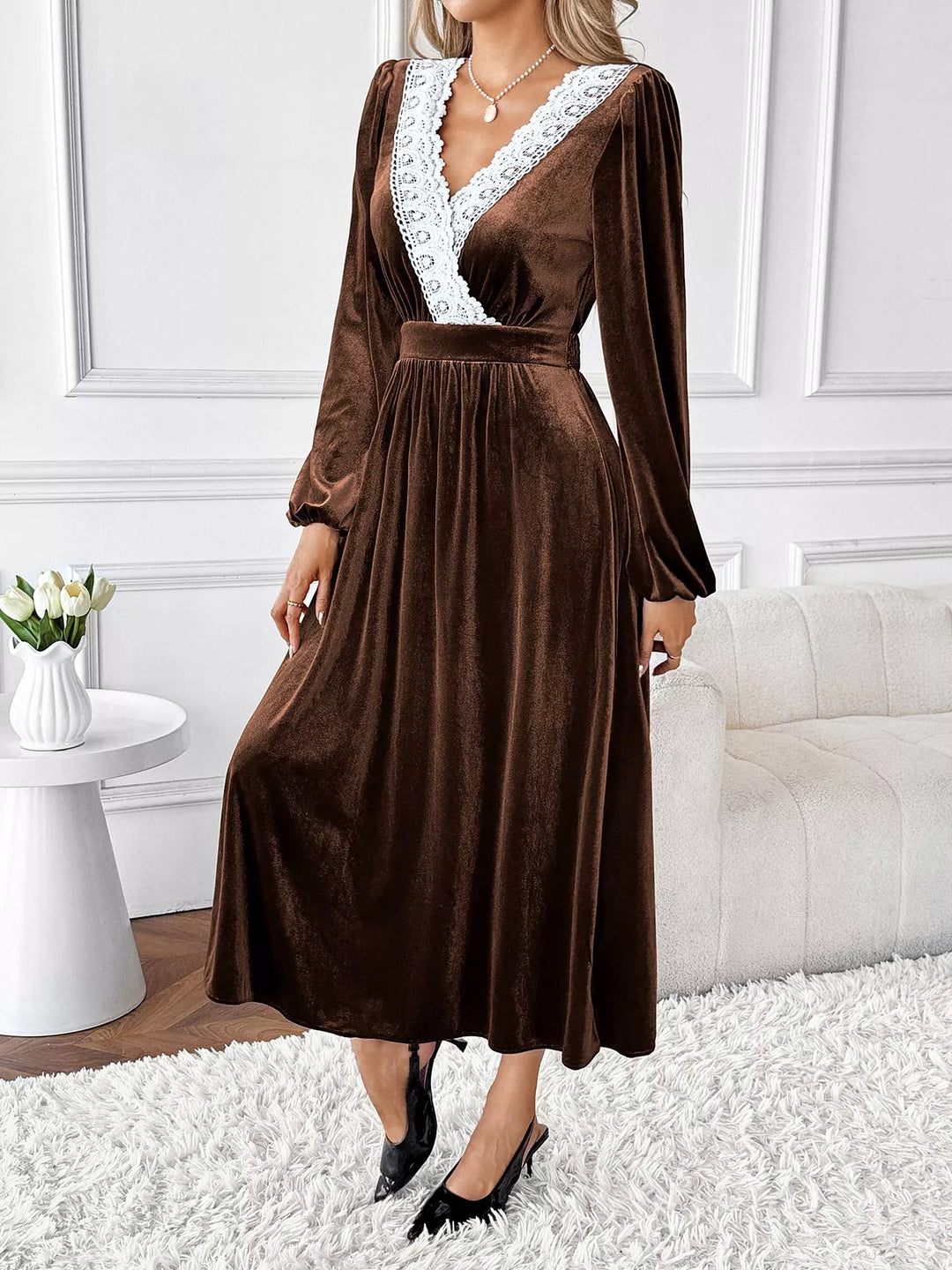 Lace trim velvet midi dress with long puff sleeves