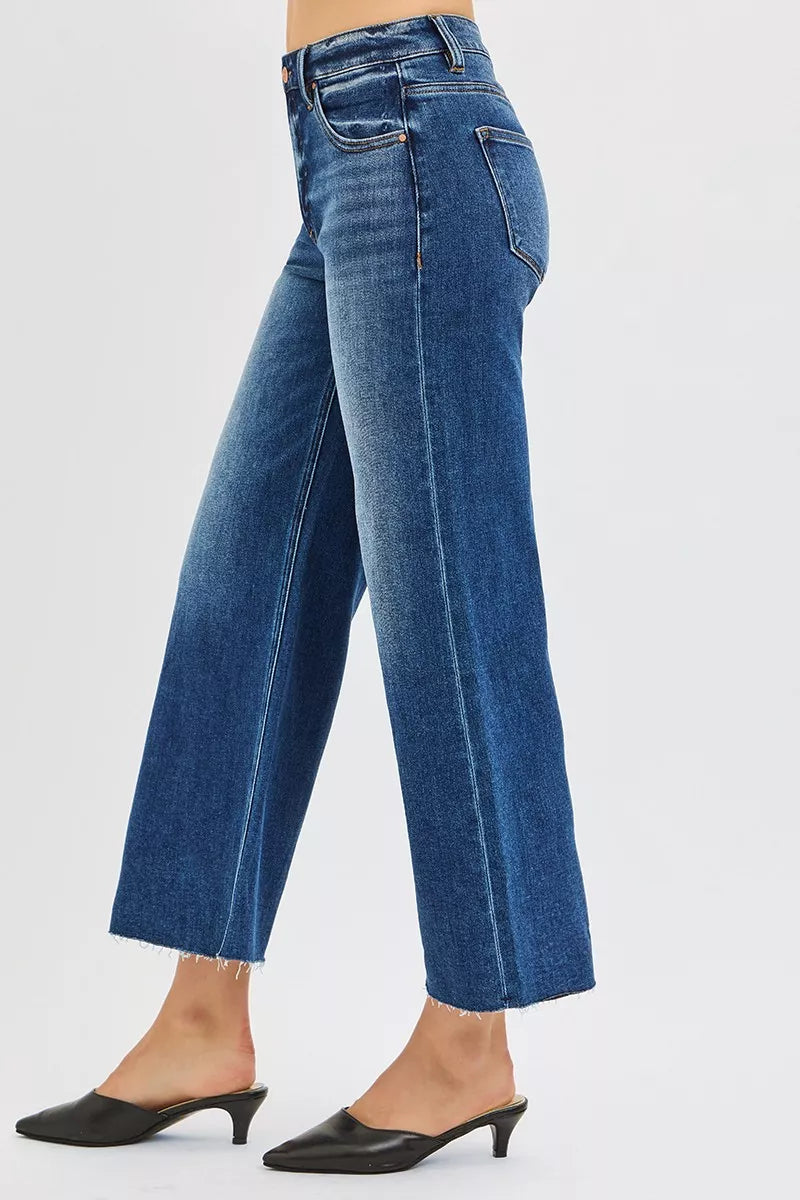Mid-rise wide-leg cropped jeans with raw frayed hem