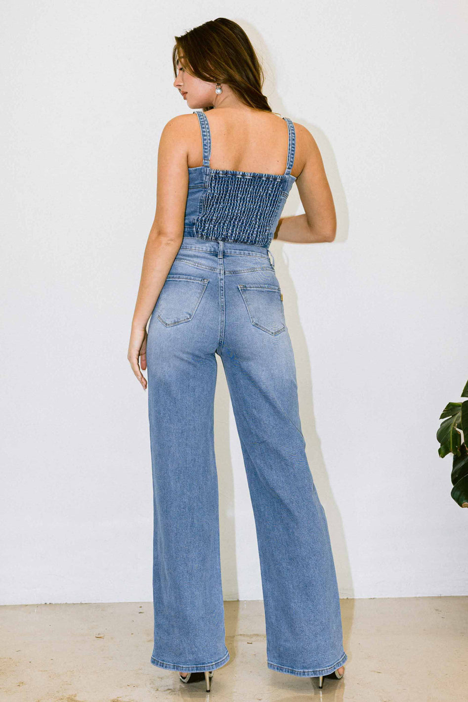 Distressed Wide Fit Jeans - Azoroh