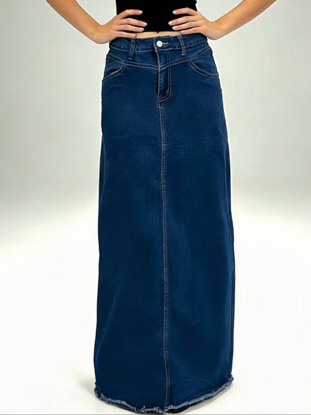 Raw hem maxi denim skirt with button closure and front pockets