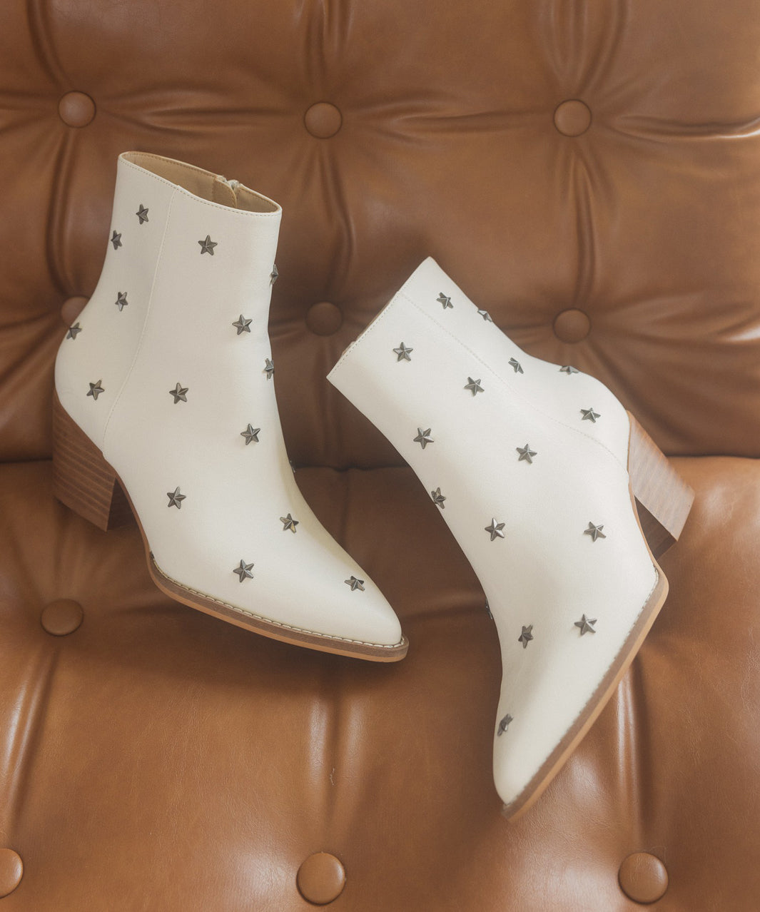 OASIS SOCIETY Ivanna - Star Studded Western Boots - Azoroh