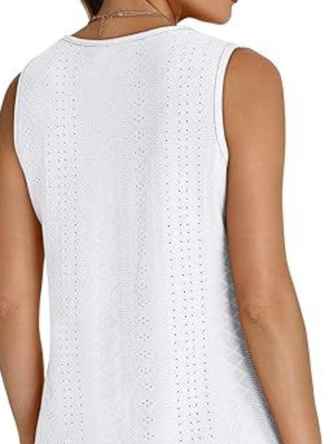 Eyelet V-neck sleeveless tank with diamond texture