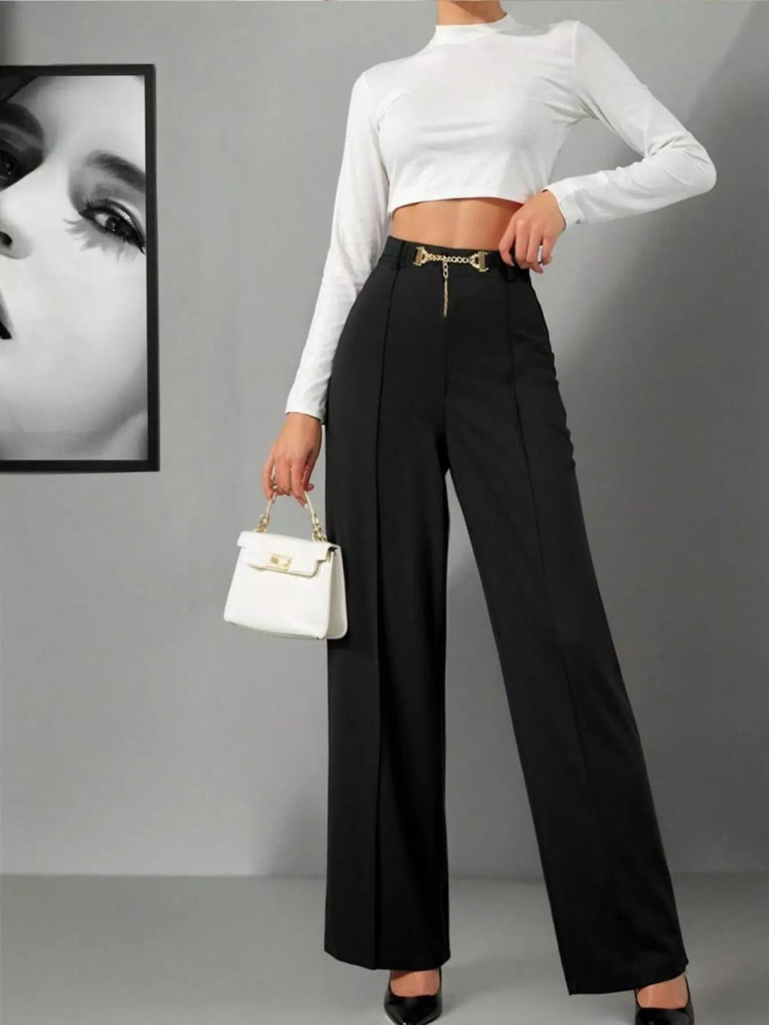 High-waisted wide-leg trousers with side pockets