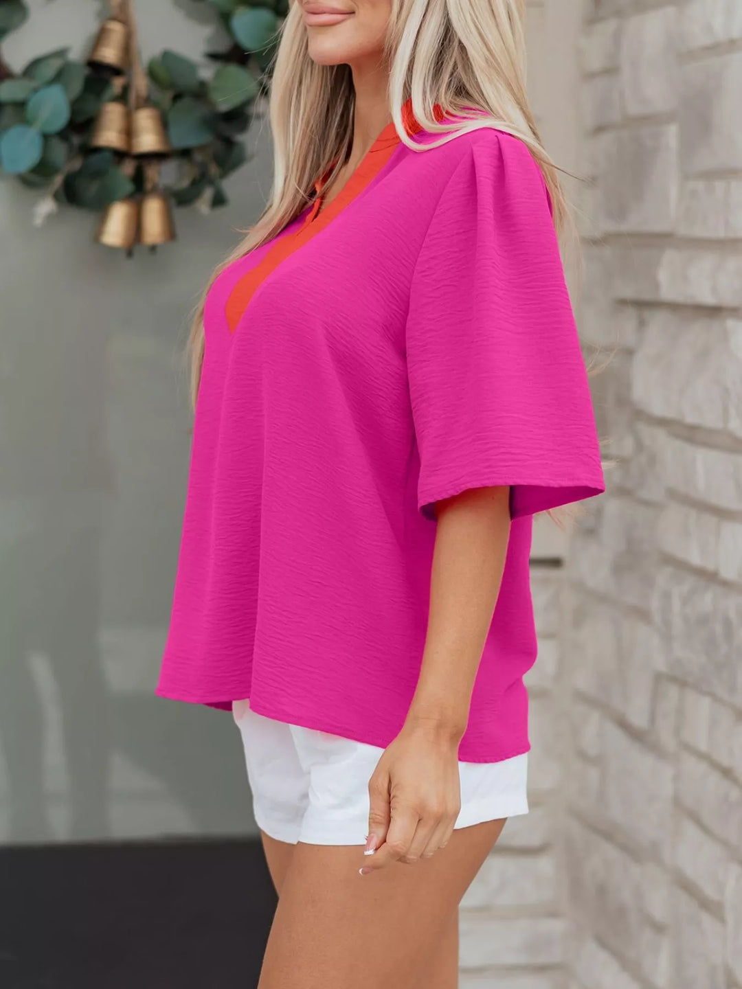 Notched contrast V-neck half sleeve blouse