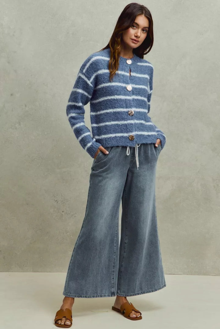 Pull-on mid-rise flare denim jeans with drawstring waist