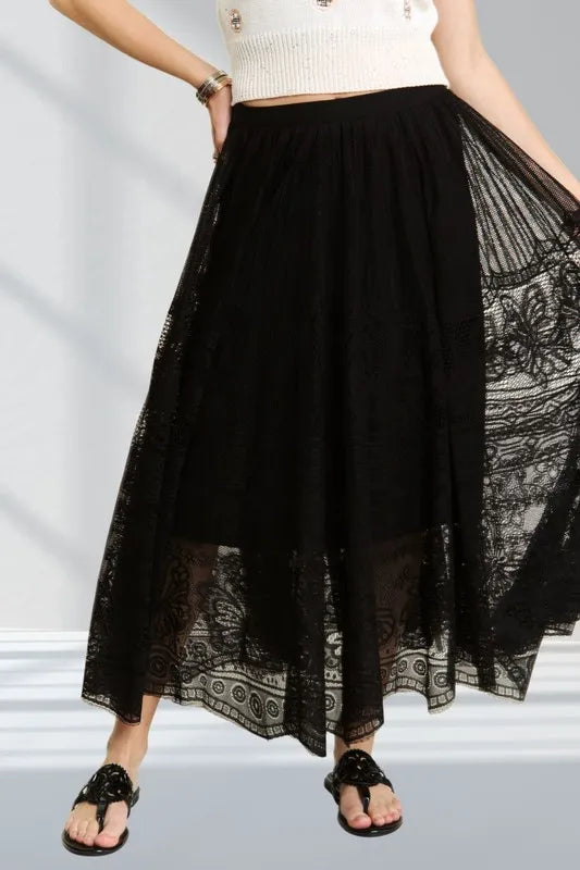 BLACK Tiered lace maxi skirt with elastic waist and raw hem