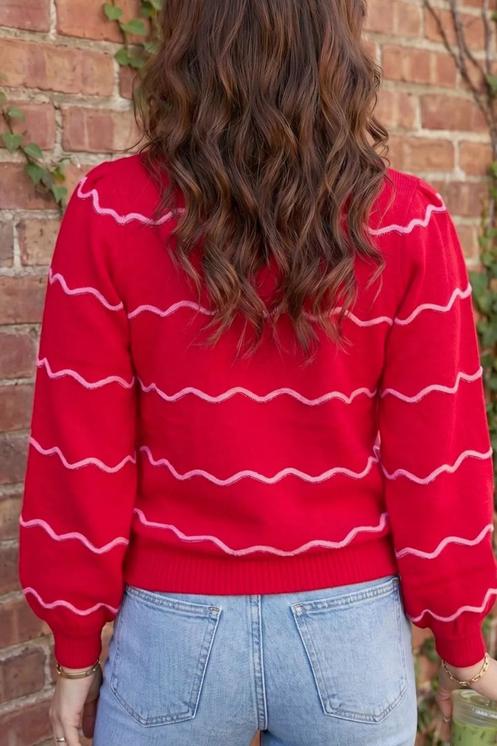Wavy contrast stripe crew neck knit pullover sweater