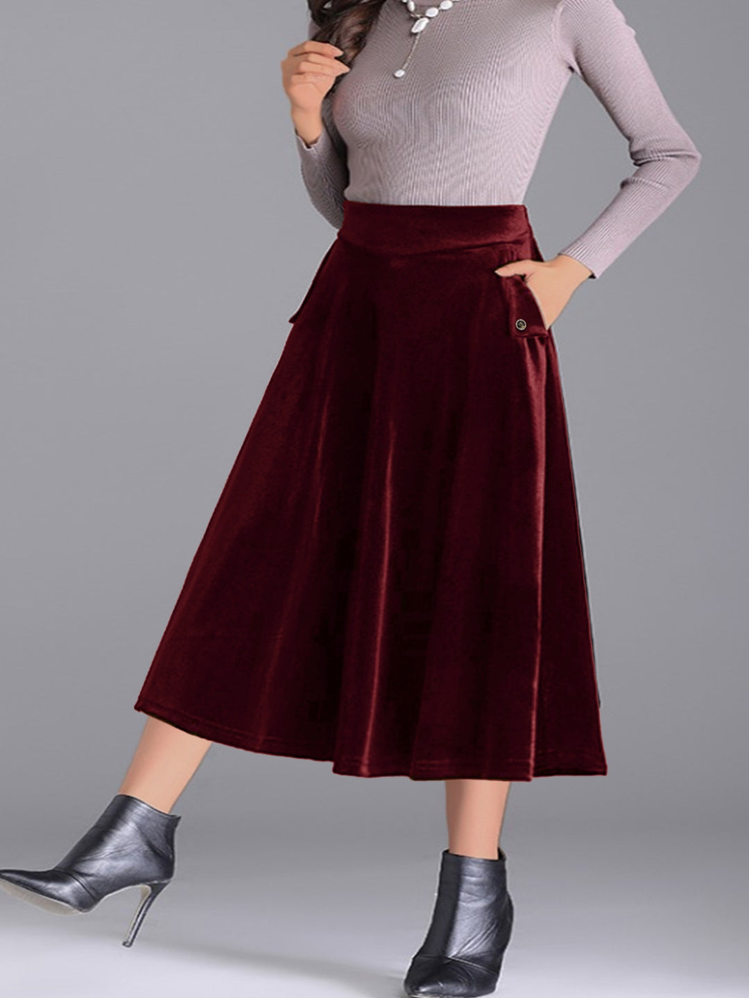 Plus size velvet A-line midi skirt with side pocket