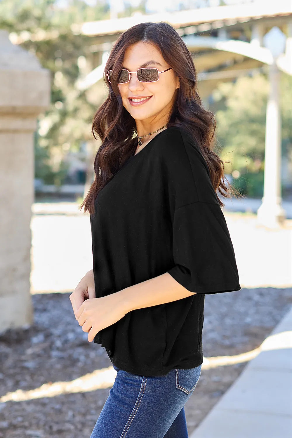 Drop-shoulder boxy round neck short sleeve tee