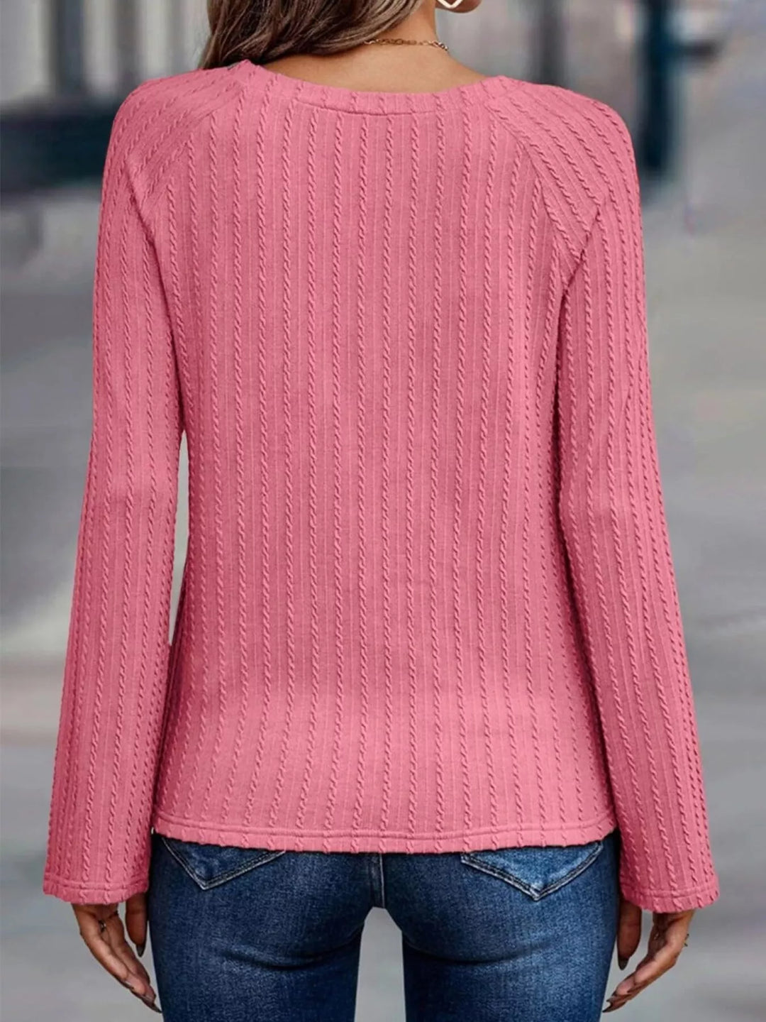 Textured cable-knit crew neck long sleeve top