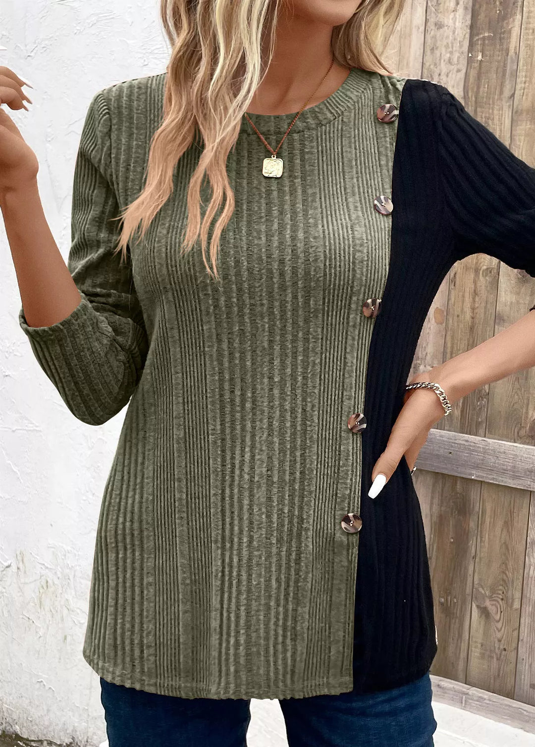 Color block ribbed knit long sleeve button top