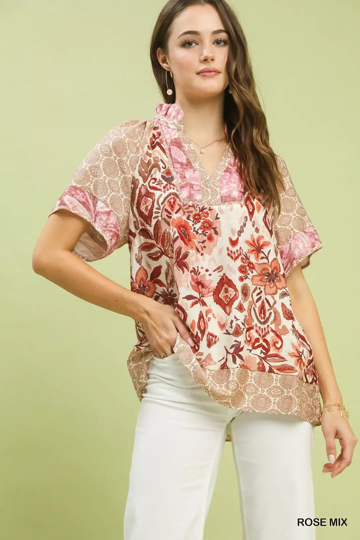 ROSE MIX Mixed print patchwork short sleeve blouse with split V-neck